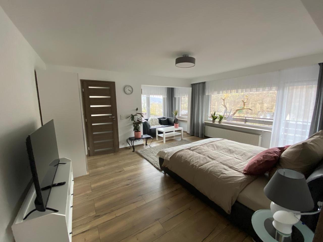 Apartment Mit Moselblick Klotten