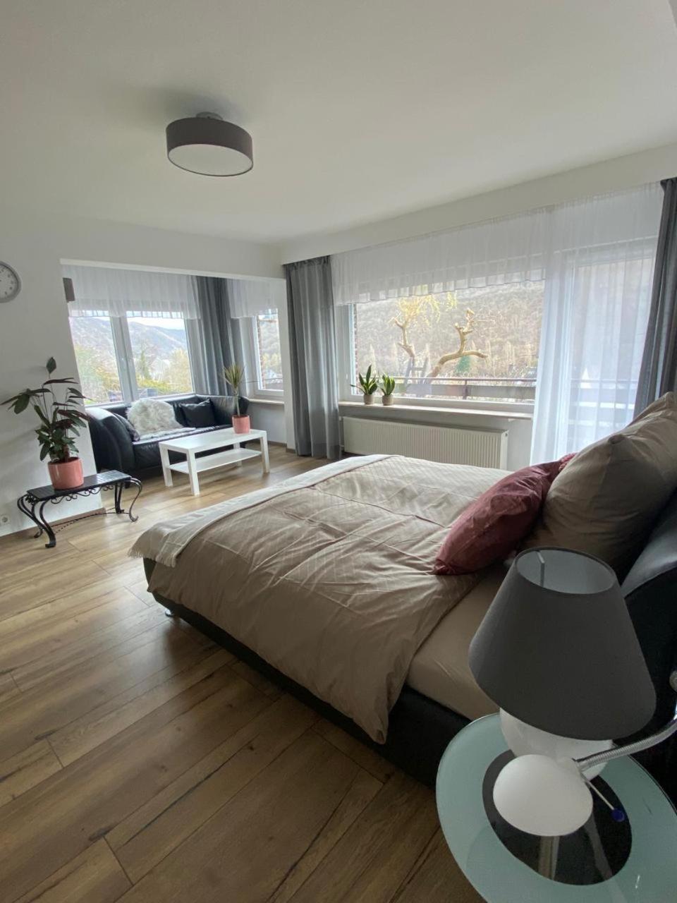 Mit Moselblick * Klotten